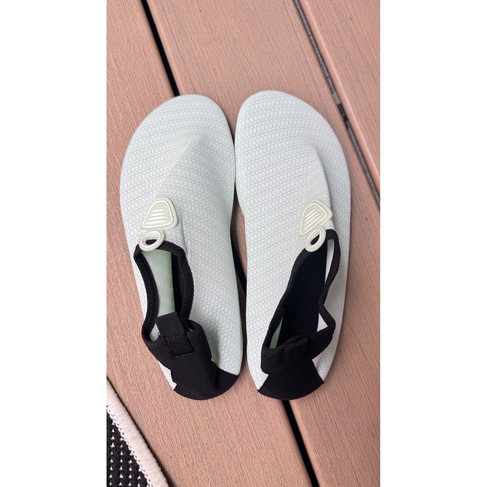 Mint Green Slip On Water Shoes Aqua Socks Beach Pool Size 42/43